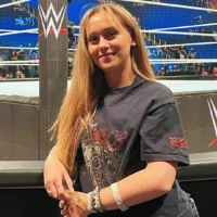 Chloé Baujean à la WWE