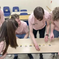 Une équipe de six étudiantes et étudiants en Sciences humaines du Cégep de Matane a eu l’honneur de remporter le prix FIDELE