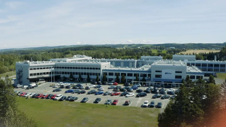 Le Cégep de Matane en vue de drone.