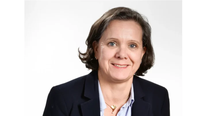 Photo de madame Hélène Gasc, directrice des études