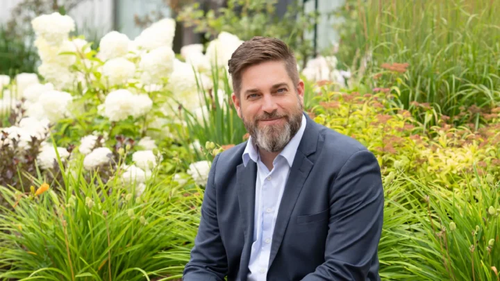 Photo de Jérôme Forget, directeur du service aux étudiants